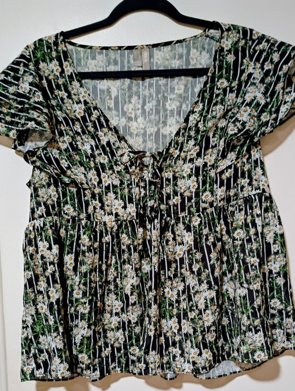 ASOS Floral V-Neck Peplum Blouse - Black & White Daisy Print Size 10